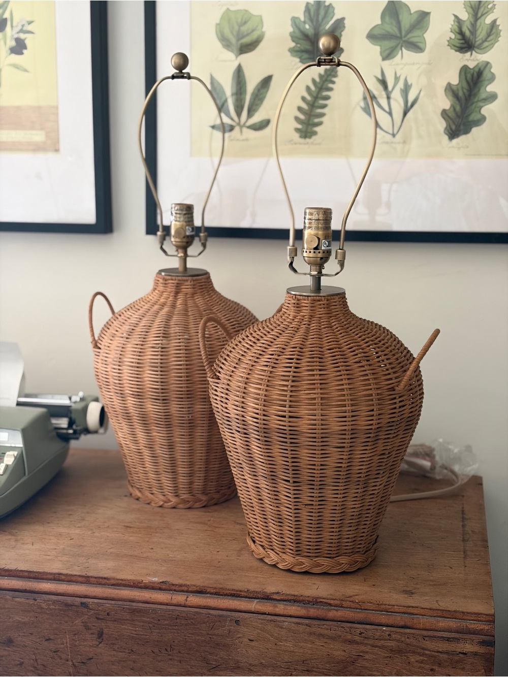 Anthropologie, set of two Woven Rattan Table Lamp - Natural Brown Home Accents